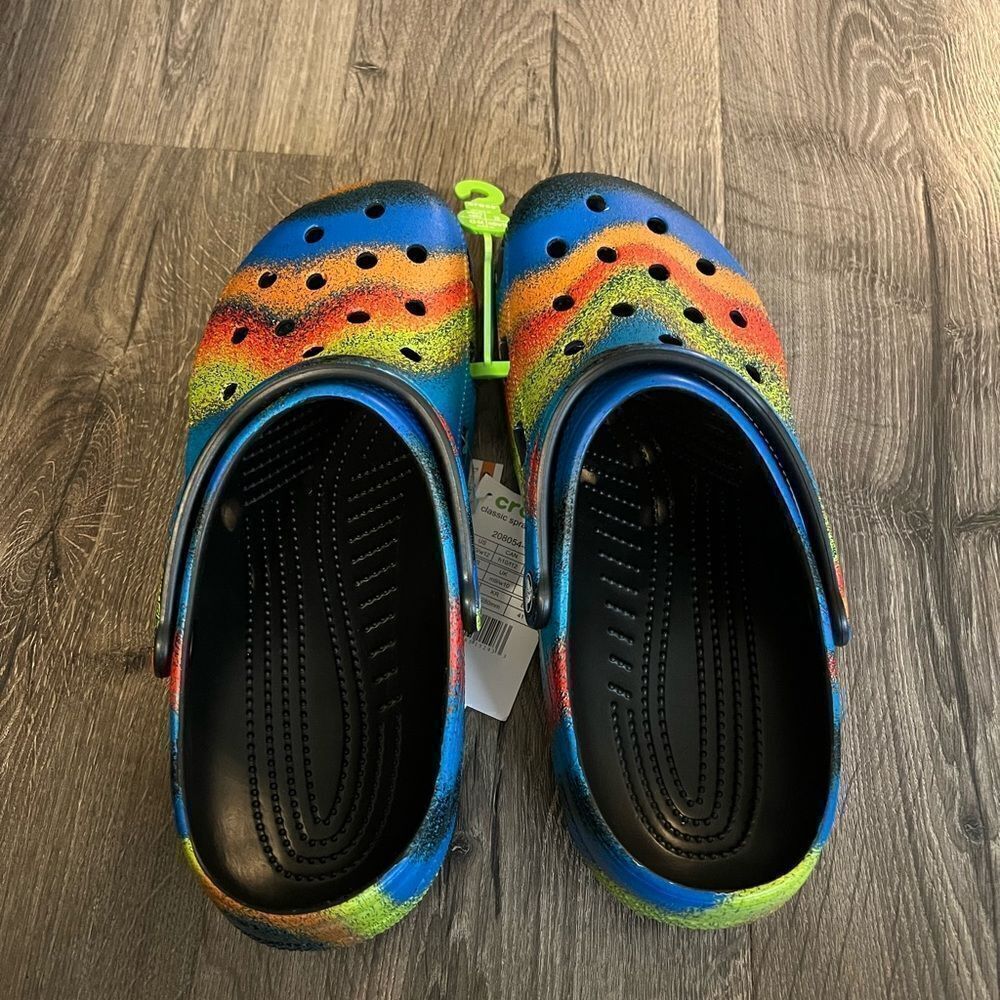 Crocs Kids' Classic Tie Dye Adult Clogs - Picture 4 of 5